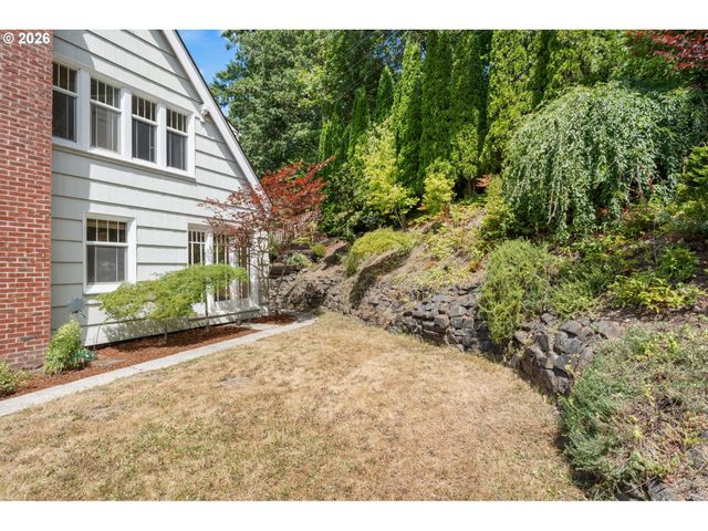 336 Ne ADAMS Ave, Chehalis, WA 98532