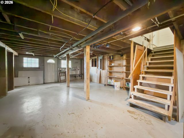 336 Ne ADAMS Ave, Chehalis, WA 98532