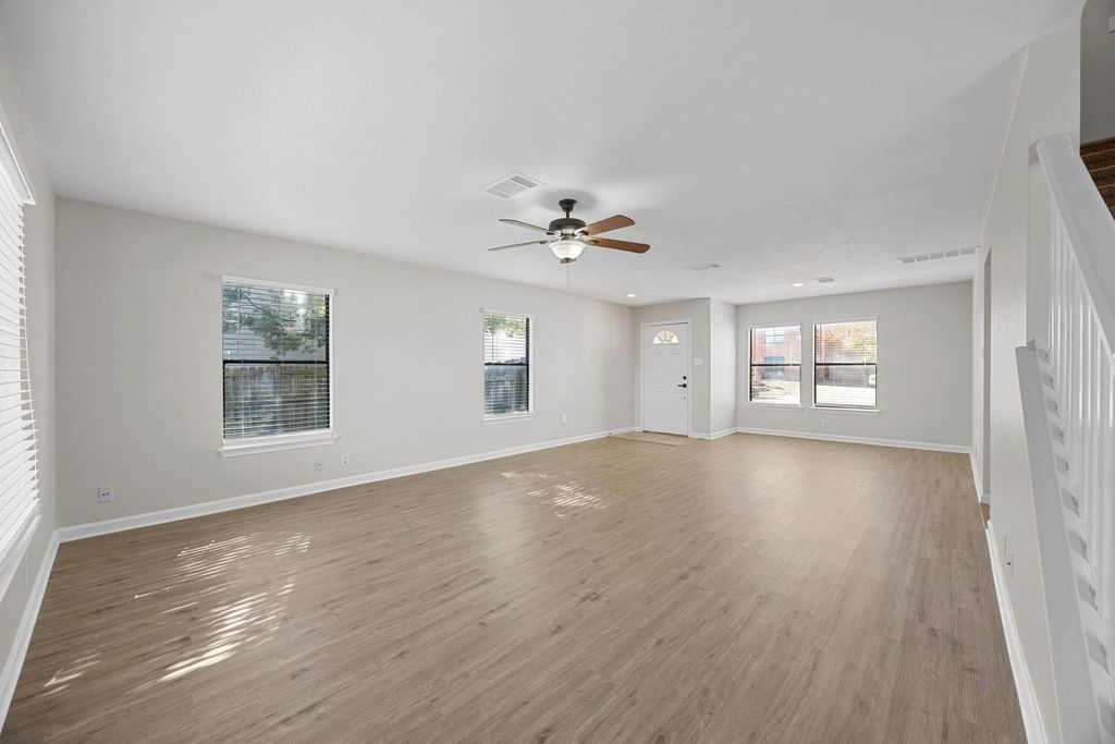 1326 Lakeside LOOP, Round Rock, TX 78665