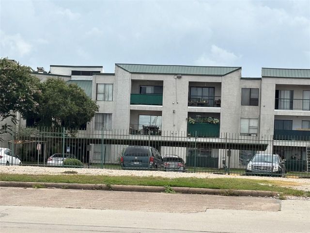 2818 S Bartell Drive 29, Houston, TX 77054