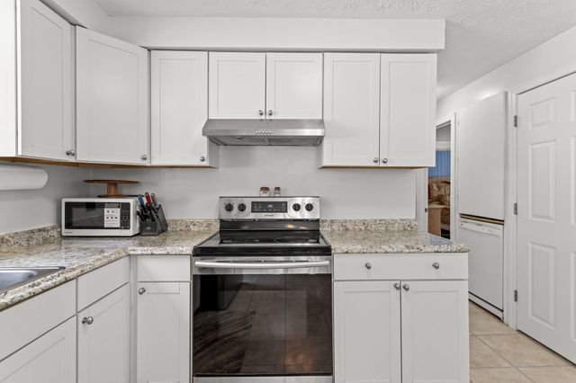 109 Weston Road, Manchester, NH 03103