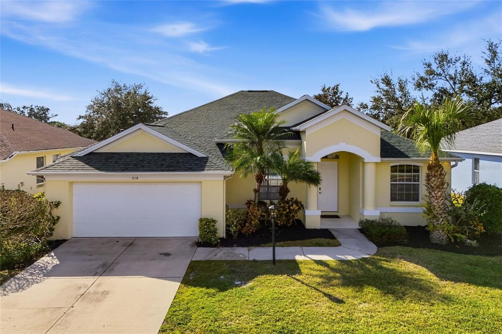 Image 8 of property listing at 518 COUNTRY LANE, Bradenton, FL 34212