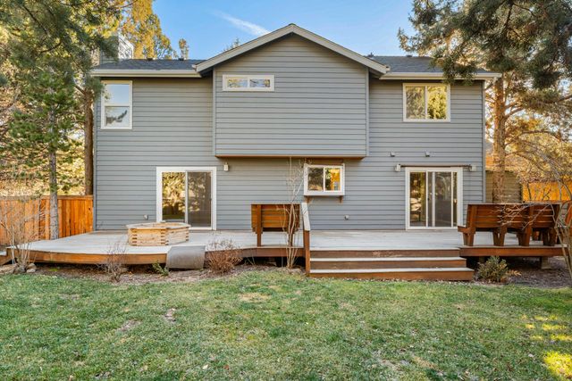 789 SE Airpark Drive, Bend, OR 97702