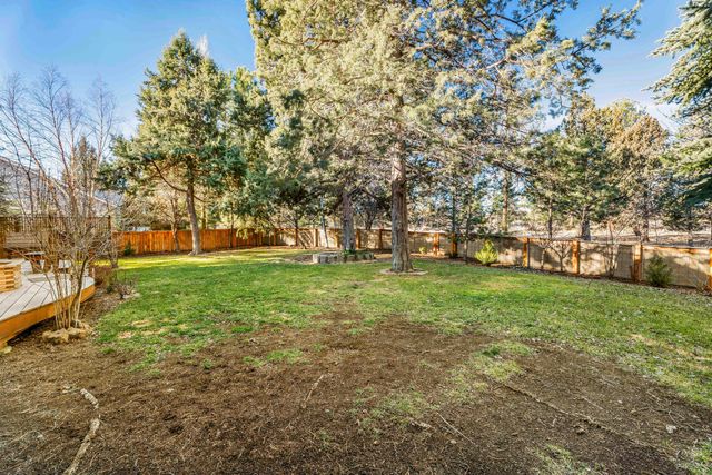 789 SE Airpark Drive, Bend, OR 97702