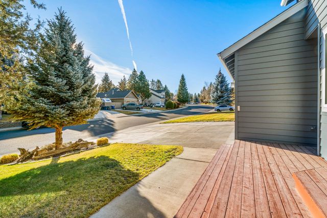 789 SE Airpark Drive, Bend, OR 97702