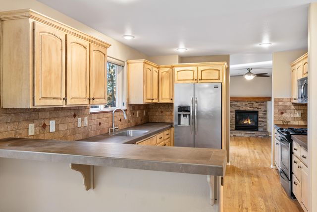 789 SE Airpark Drive, Bend, OR 97702