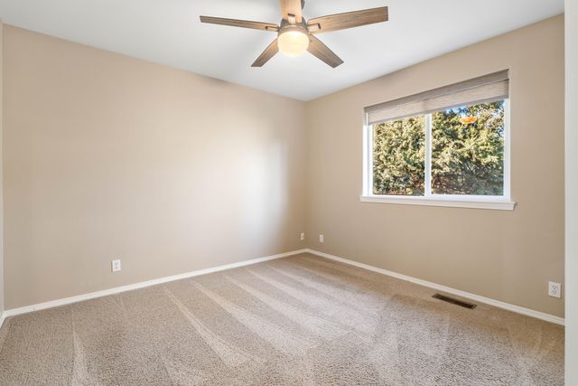 789 SE Airpark Drive, Bend, OR 97702