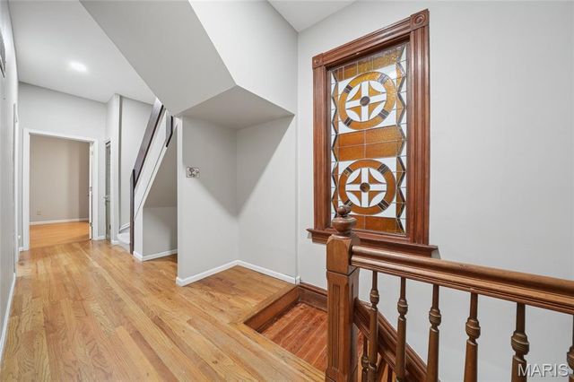 4456 Laclede Avenue, St Louis, MO 63108