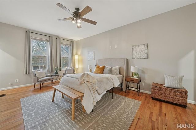 4456 Laclede Avenue, St Louis, MO 63108