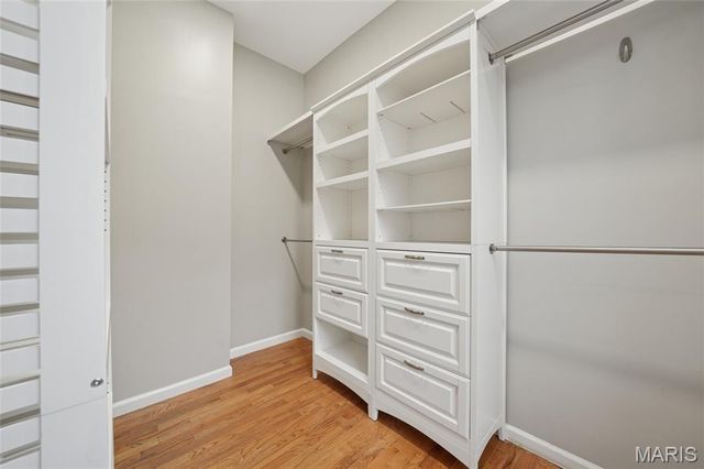 4456 Laclede Avenue, St Louis, MO 63108