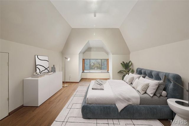 4456 Laclede Avenue, St Louis, MO 63108