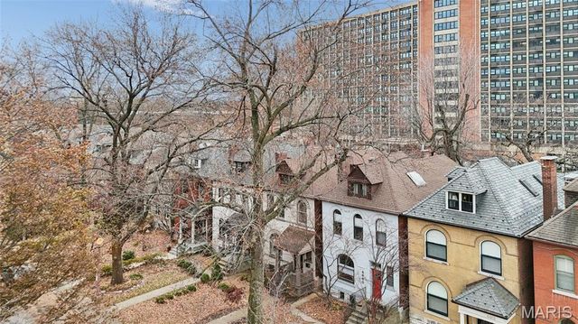 4456 Laclede Avenue, St Louis, MO 63108