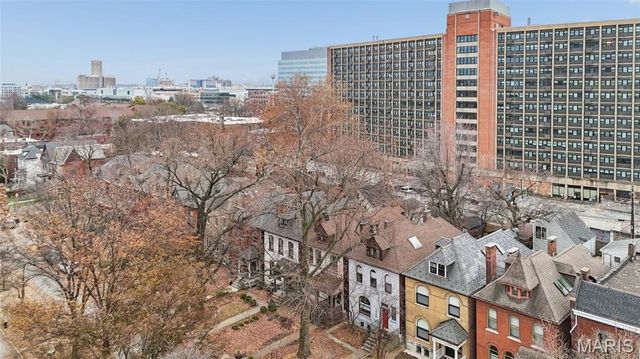 4456 Laclede Avenue, St Louis, MO 63108