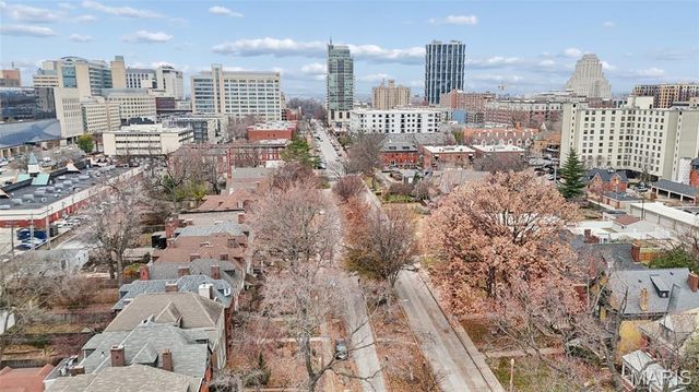 4456 Laclede Avenue, St Louis, MO 63108