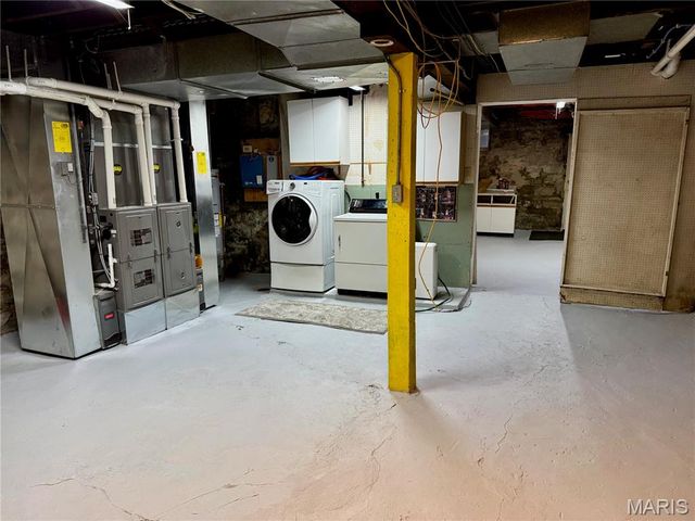 4456 Laclede Avenue, St Louis, MO 63108