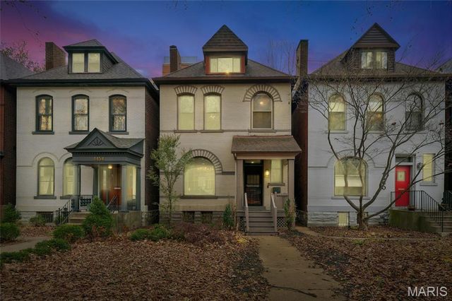 4456 Laclede Avenue, St Louis, MO 63108