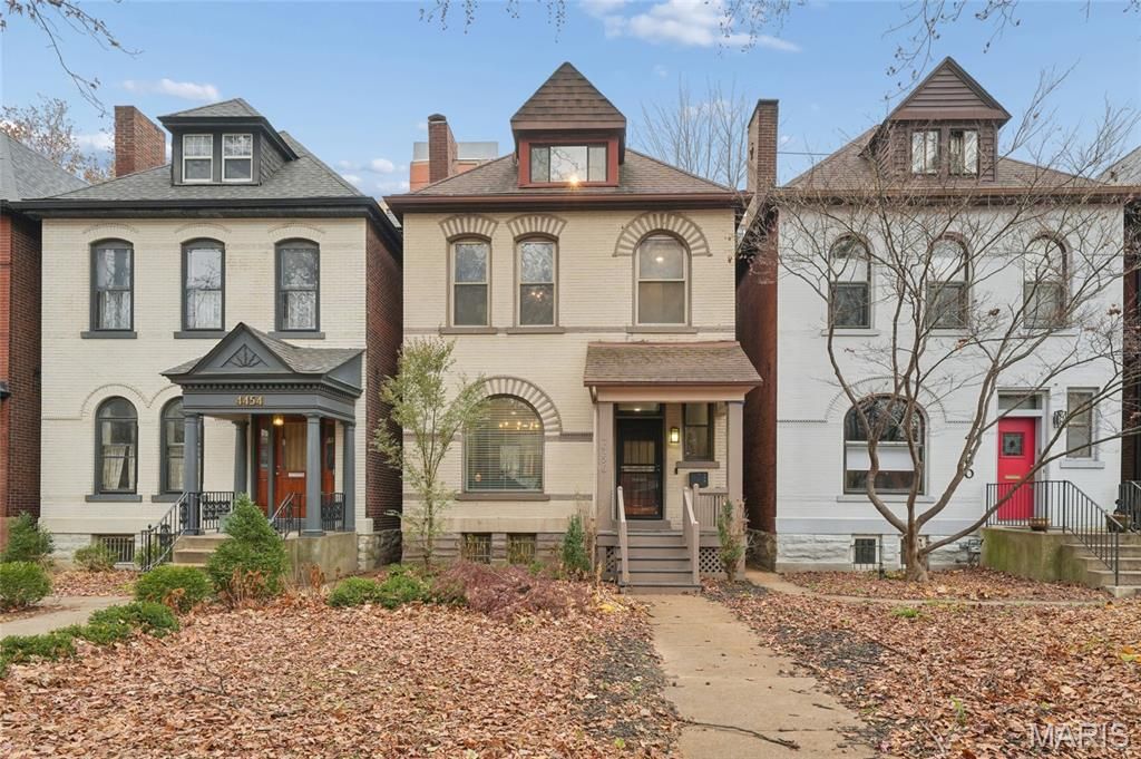 4456 Laclede Avenue, St Louis, MO 63108