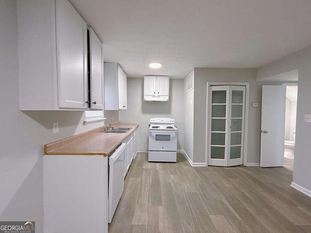 1806 Neely Avenue, Atlanta, GA 30344