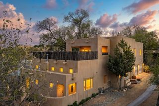 231 1/2 Rosario Boulevard, Santa Fe, NM 87501