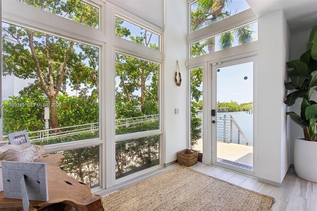 101 N Shore Drive 101, Miami Beach, FL 33141