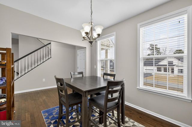 113 COLONIAL DR, Cross Junction, VA 22625