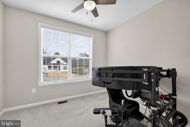 113 COLONIAL DR, Cross Junction, VA 22625