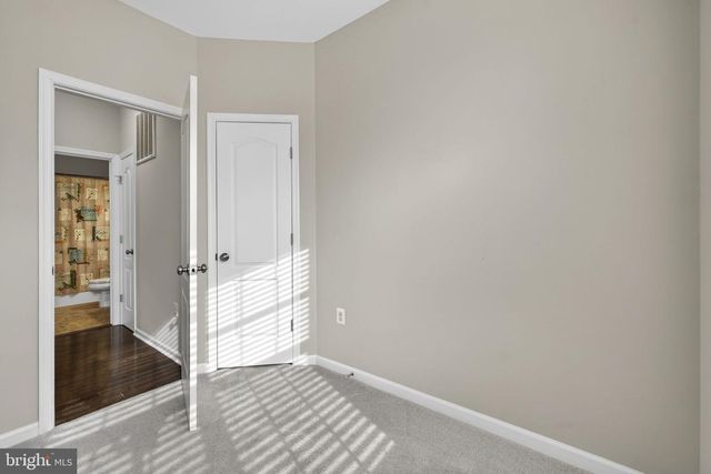 113 COLONIAL DR, Cross Junction, VA 22625