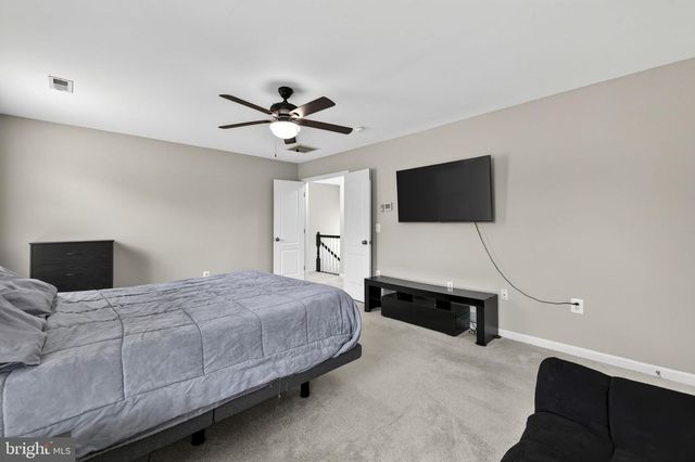 113 COLONIAL DR, Cross Junction, VA 22625