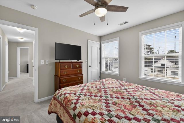 113 COLONIAL DR, Cross Junction, VA 22625