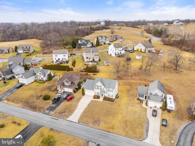 113 COLONIAL DR, Cross Junction, VA 22625