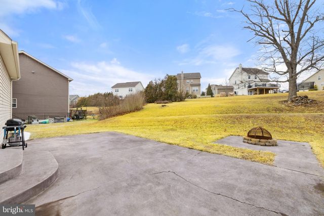 113 COLONIAL DR, Cross Junction, VA 22625