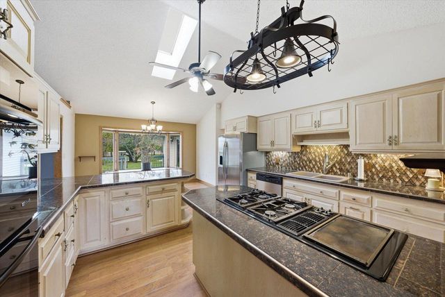 333 Lake Shore ROAD, Grafton, WI 53024