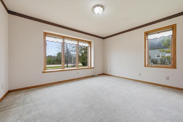 333 Lake Shore ROAD, Grafton, WI 53024
