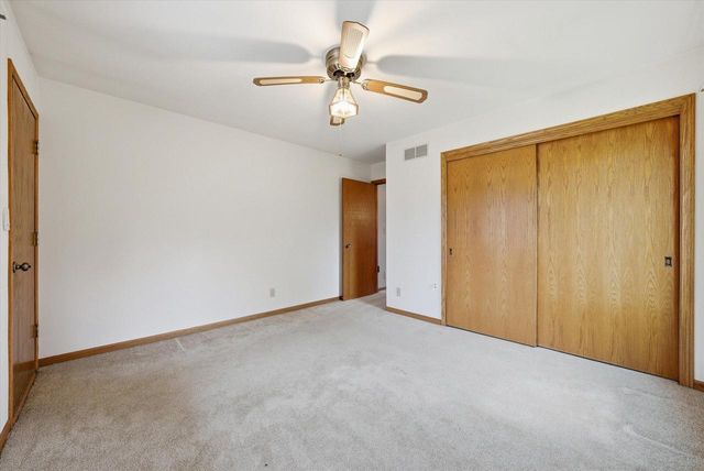 333 Lake Shore ROAD, Grafton, WI 53024