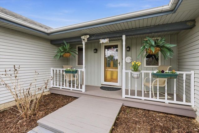 333 Lake Shore ROAD, Grafton, WI 53024
