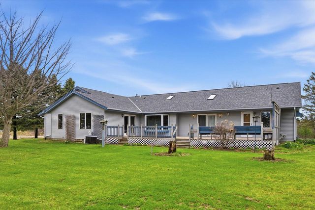333 Lake Shore ROAD, Grafton, WI 53024
