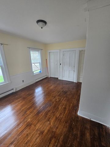164 W Broadway B, Gardner, MA 01440