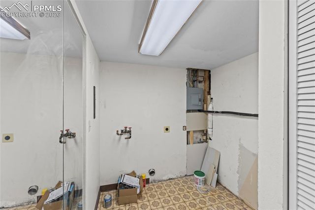 61 Radcliff Lane, Pueblo, CO 81005