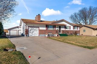 61 Radcliff Lane, Pueblo, CO 81005