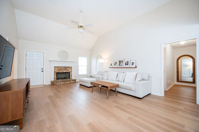 431 Valleyside Drive, Dallas, GA 30157