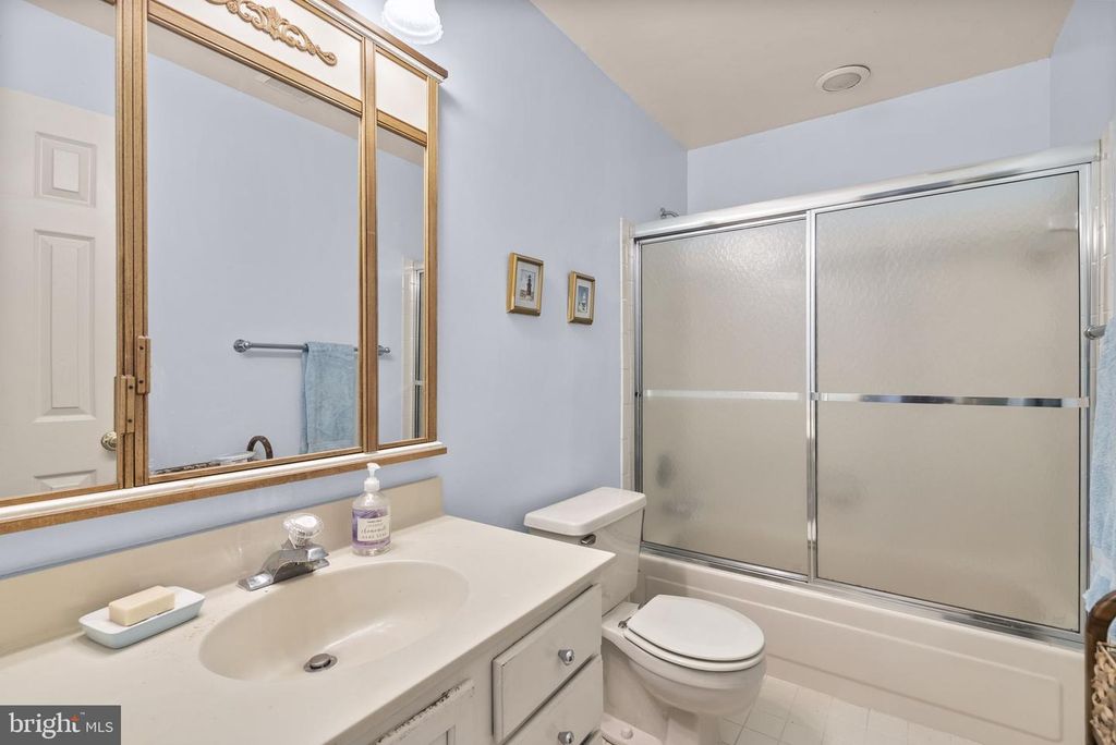 Image 27 of property listing at 14307 CARTWRIGHT WAY, North Potomac, MD 20878