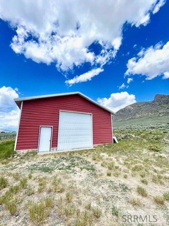 Image 10 of property listing at 2628 Highway 93, Arco, ID 83213