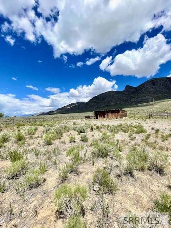 Image 19 of property listing at 2628 Highway 93, Arco, ID 83213