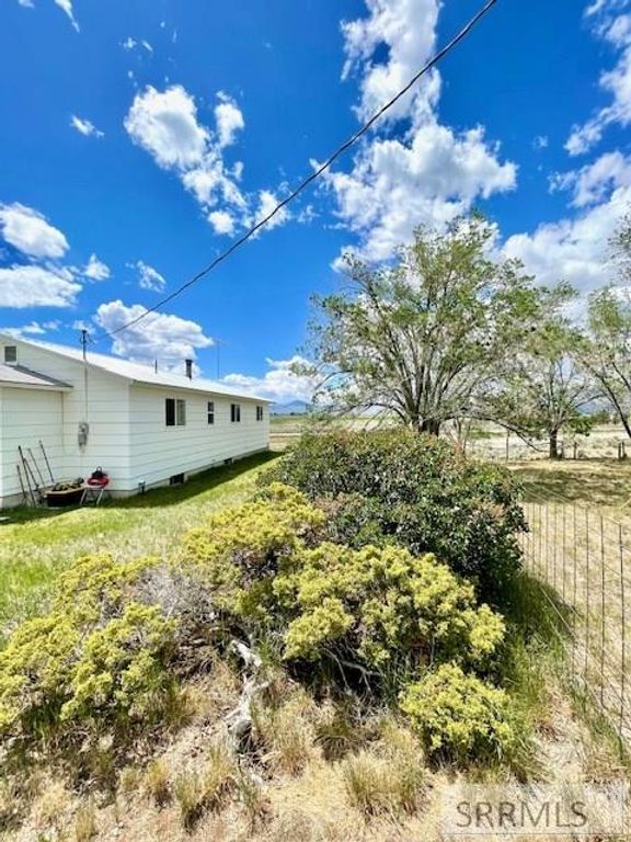 Image 23 of property listing at 2628 Highway 93, Arco, ID 83213