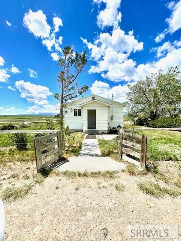 Image 24 of property listing at 2628 Highway 93, Arco, ID 83213