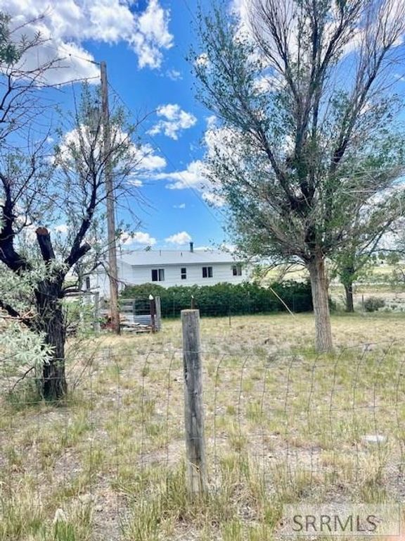 Image 9 of property listing at 2628 Highway 93, Arco, ID 83213