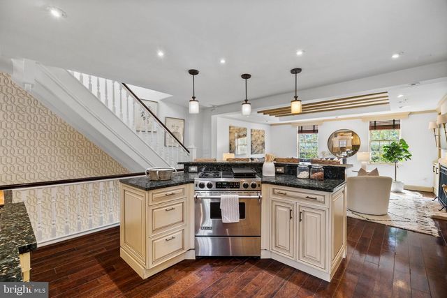 129 BAINBRIDGE ST, Philadelphia, PA 19147