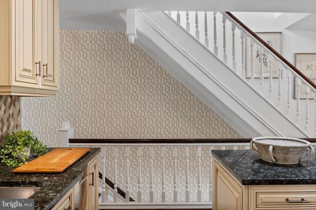 129 BAINBRIDGE ST, Philadelphia, PA 19147