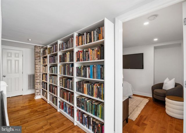 129 BAINBRIDGE ST, Philadelphia, PA 19147