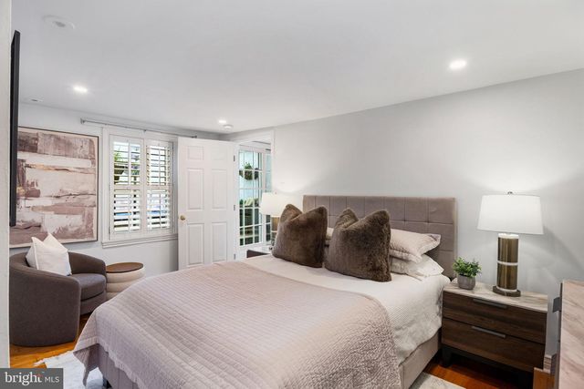 129 BAINBRIDGE ST, Philadelphia, PA 19147